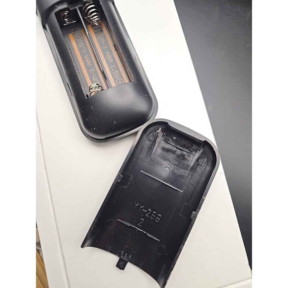 Universal Remote Control For TCL Roku TV Remote For All TCLTV Replacement TV Set - Picture 4 of 4